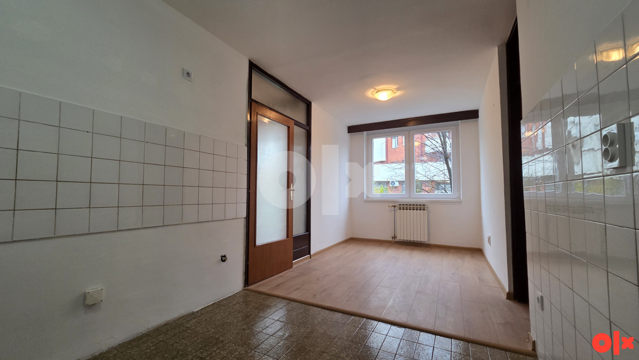 Četverosoban stan Istočno Sarajevo/86m2/1.sprat/ 13
