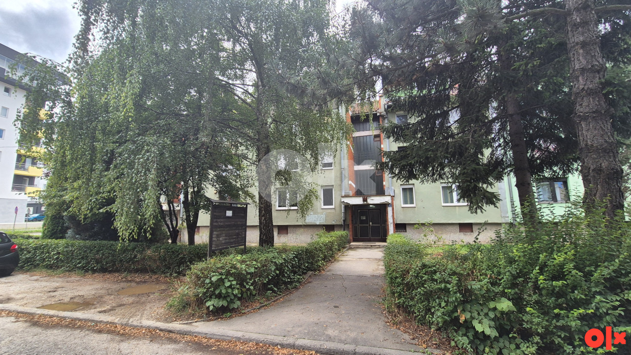 Četverosoban stan Istočno Sarajevo/86m2/1.sprat/ 25