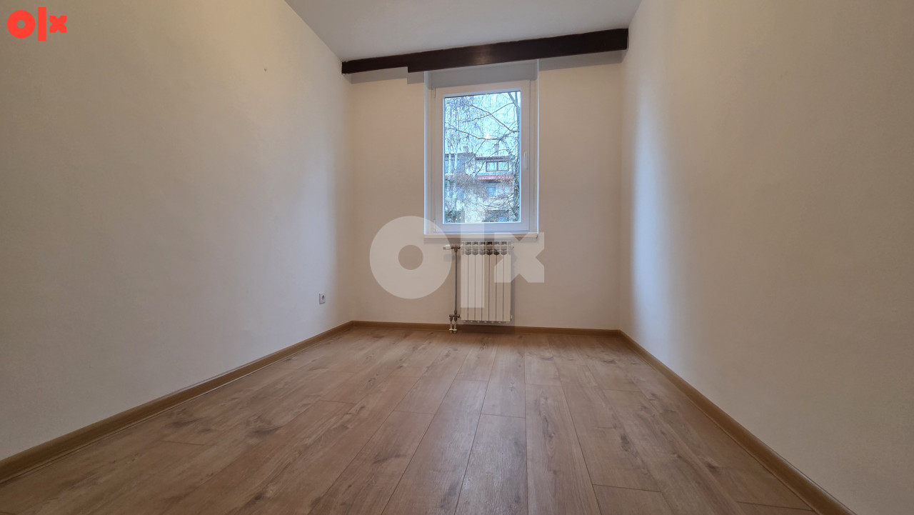 Četverosoban stan Istočno Sarajevo/86m2/1.sprat/ 20