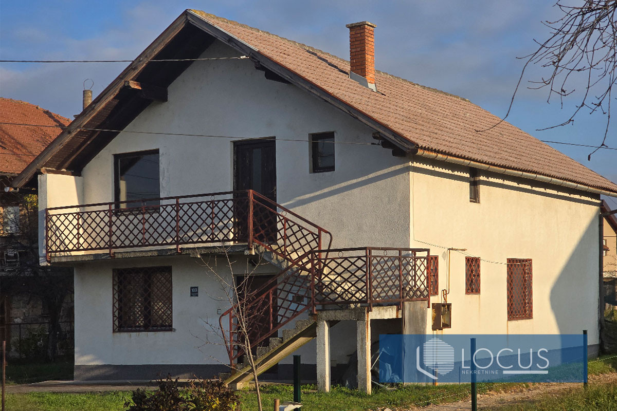 LOCUS: Kuća na parceli 2.878m2, Azići, Ilidža 4