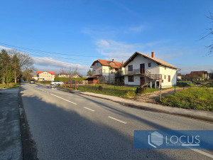 LOCUS: Kuća na parceli 2.878m2, Azići, Ilidža photo 3