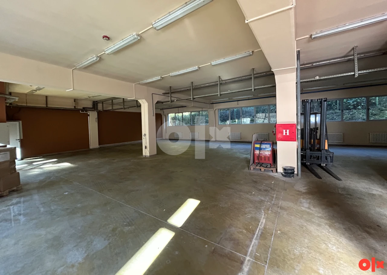 GRUNT - Poslovno skladišni prostor 1500 m2 Čengić Vila 9