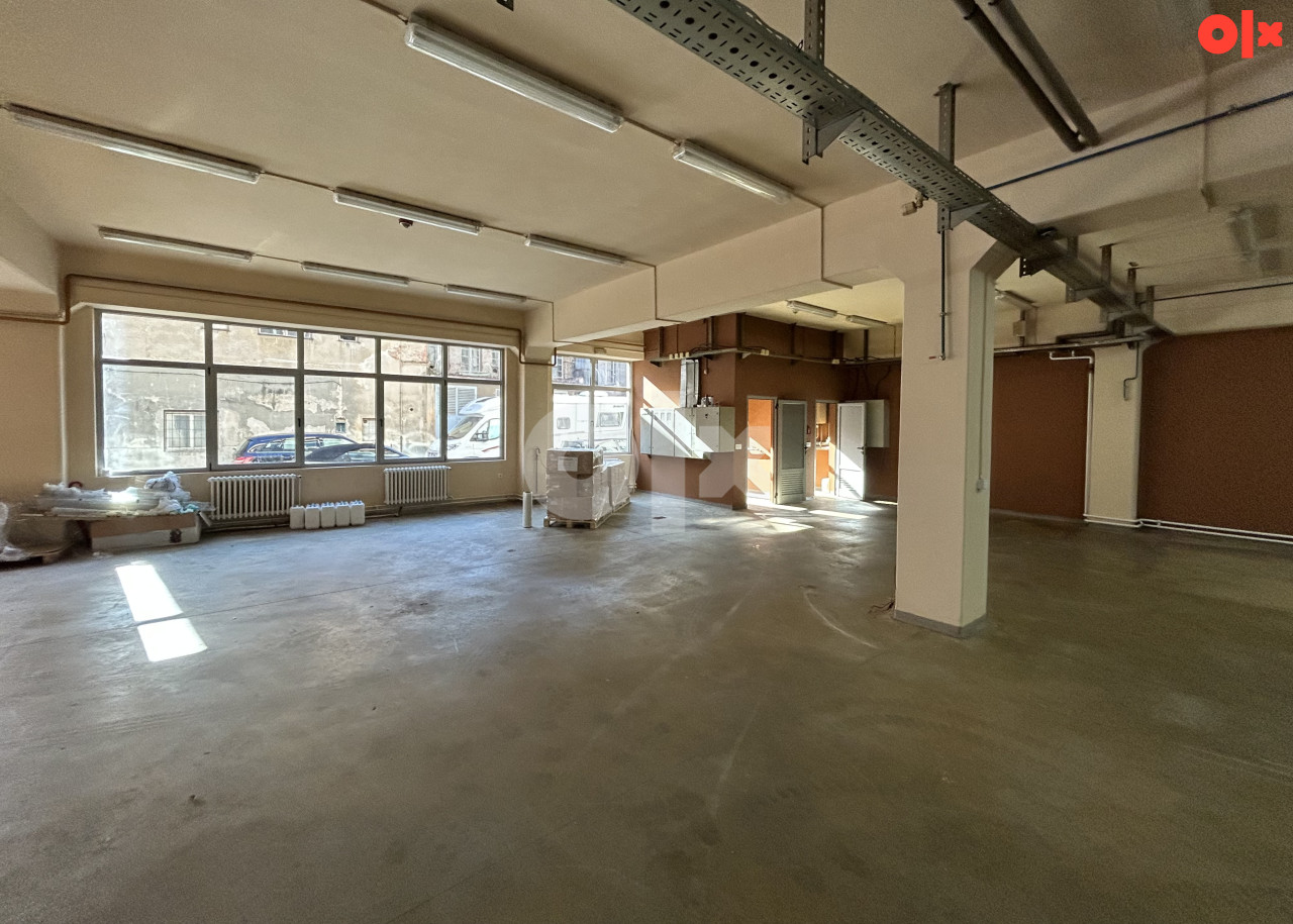 GRUNT - Poslovno skladišni prostor 1500 m2 Čengić Vila 10