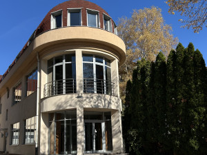 GRUNT - Poslovno skladišni prostor 1500 m2 Čengić Vila