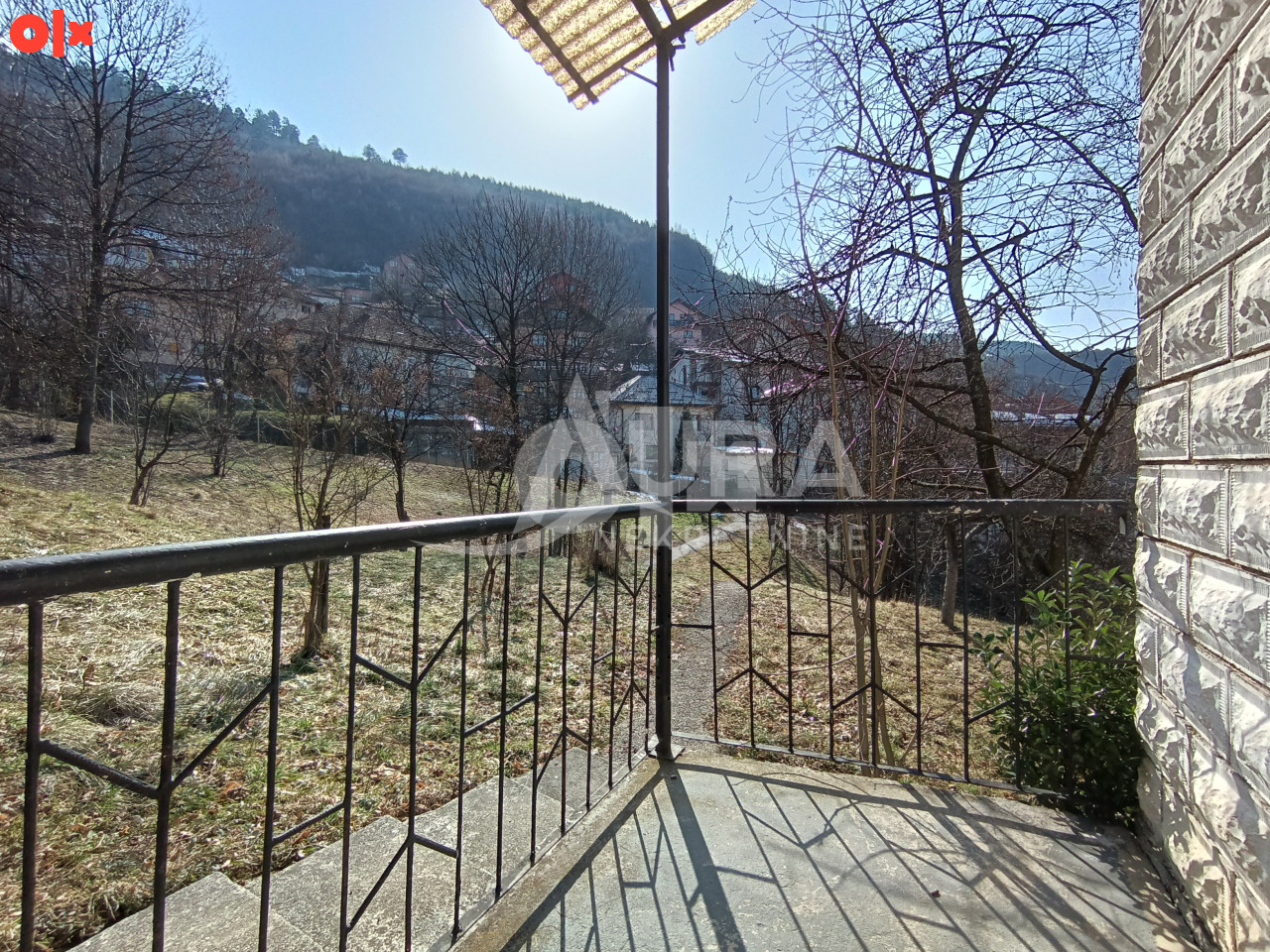 AURA/ Zemljište sa vikendicom / Bistrik, Kamenica 9