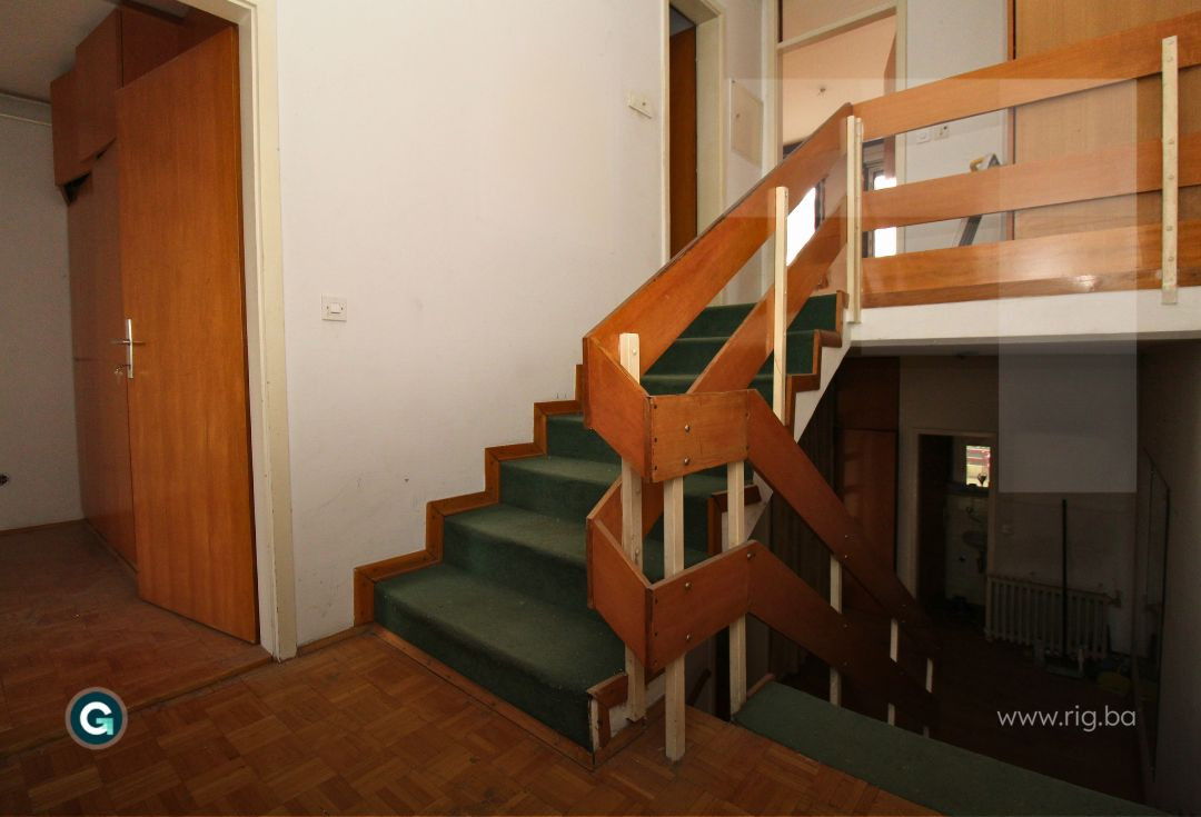 KUĆA U NIZU / Breka, CENTAR / PRODAJA 10