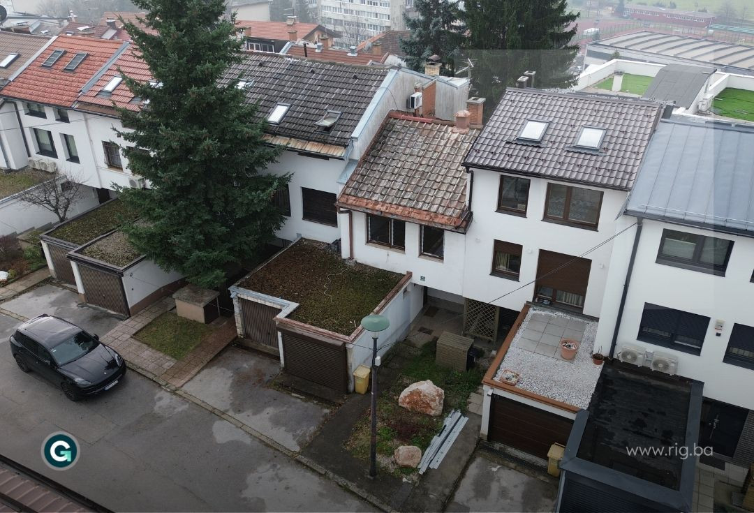 KUĆA U NIZU / Breka, CENTAR / PRODAJA 18