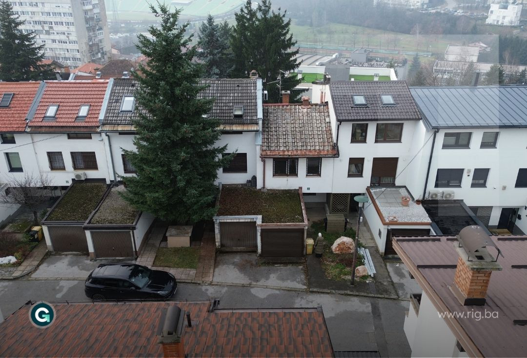 KUĆA U NIZU / Breka, CENTAR / PRODAJA 19