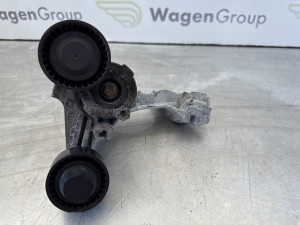 Nosac alternatora b Nissan Qashqai 2015