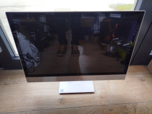 HP All in One 24" i3 7100 8GB RAM 256GB SSD