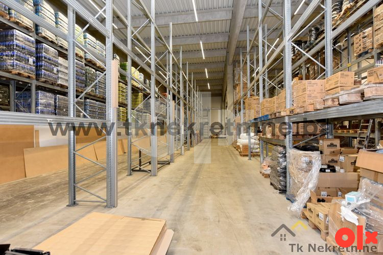 ŠIĆKI BROD - Magacin površine 400 m2 sa kancelarijom 2
