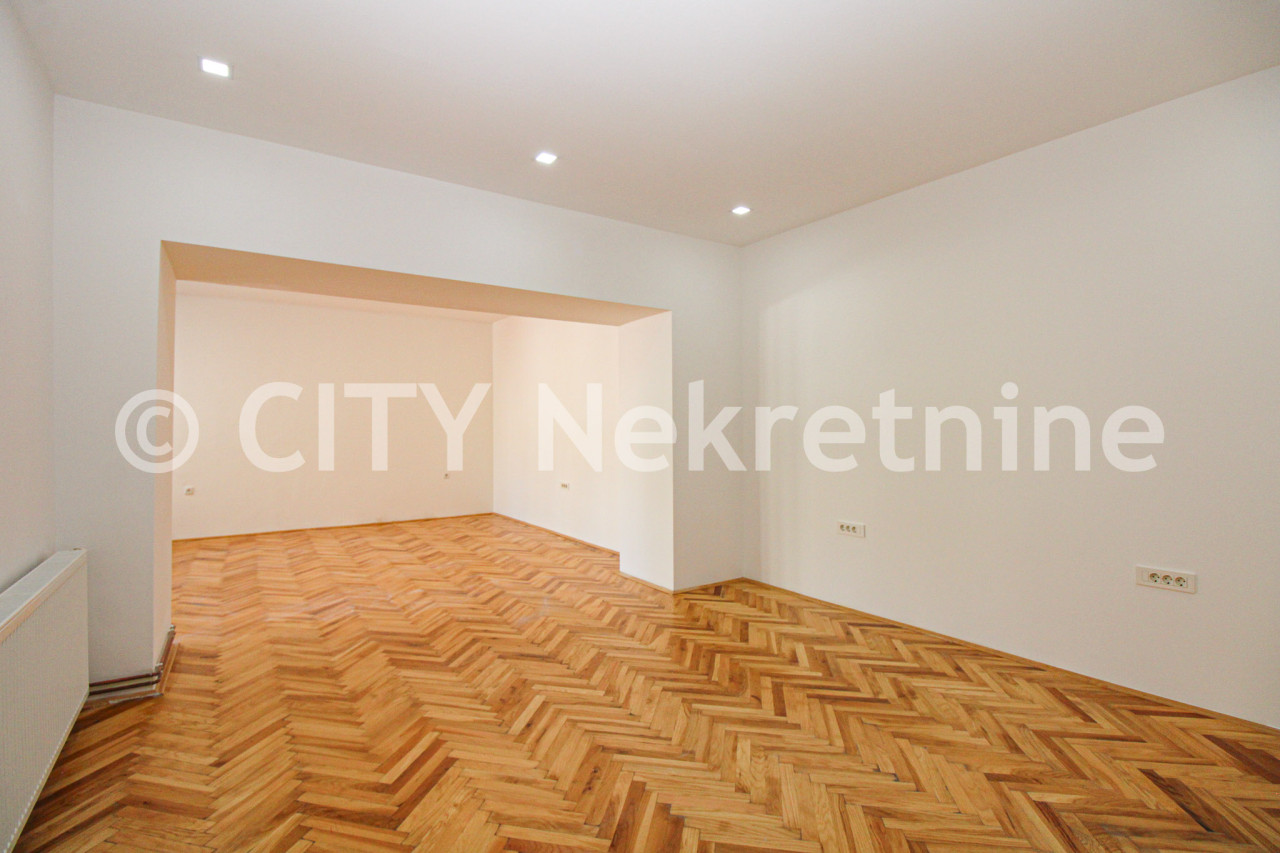 Trosoban stan - Centar - Branilaca Sarajeva - 82 m2 5