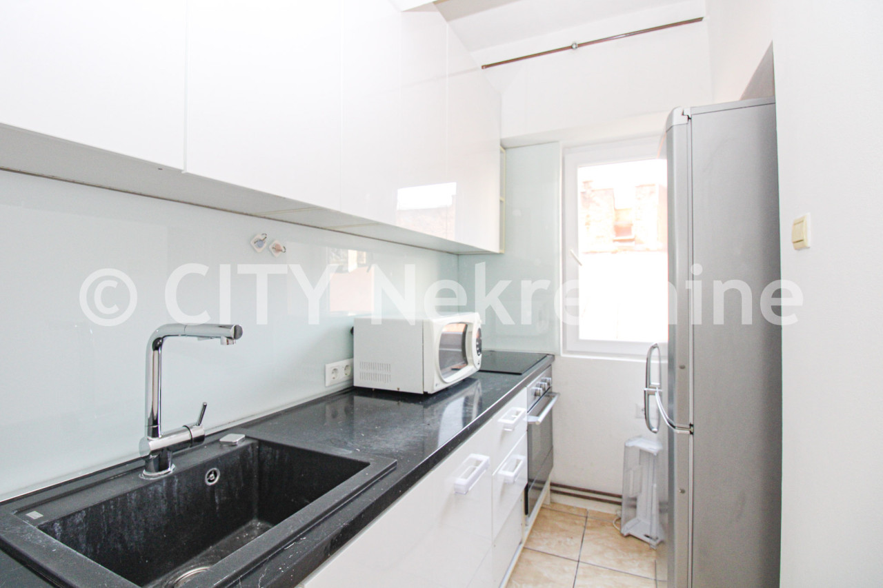 Trosoban stan - Centar - Branilaca Sarajeva - 82 m2 7