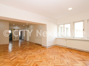 Trosoban stan - Centar - Branilaca Sarajeva - 82 m2 photo 2