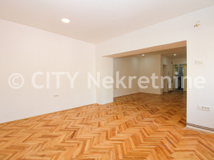 Trosoban stan - Centar - Branilaca Sarajeva - 82 m2 photo 3