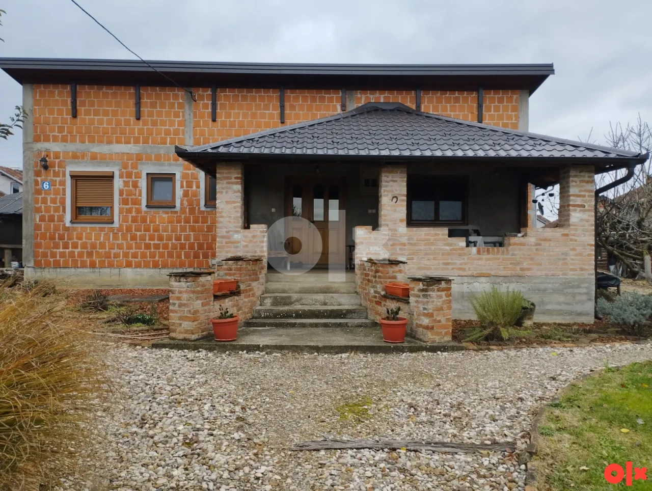 Kuća i pomoćni objekti, Gradiška 143m2 + 28m2 na placu 1000m2 2