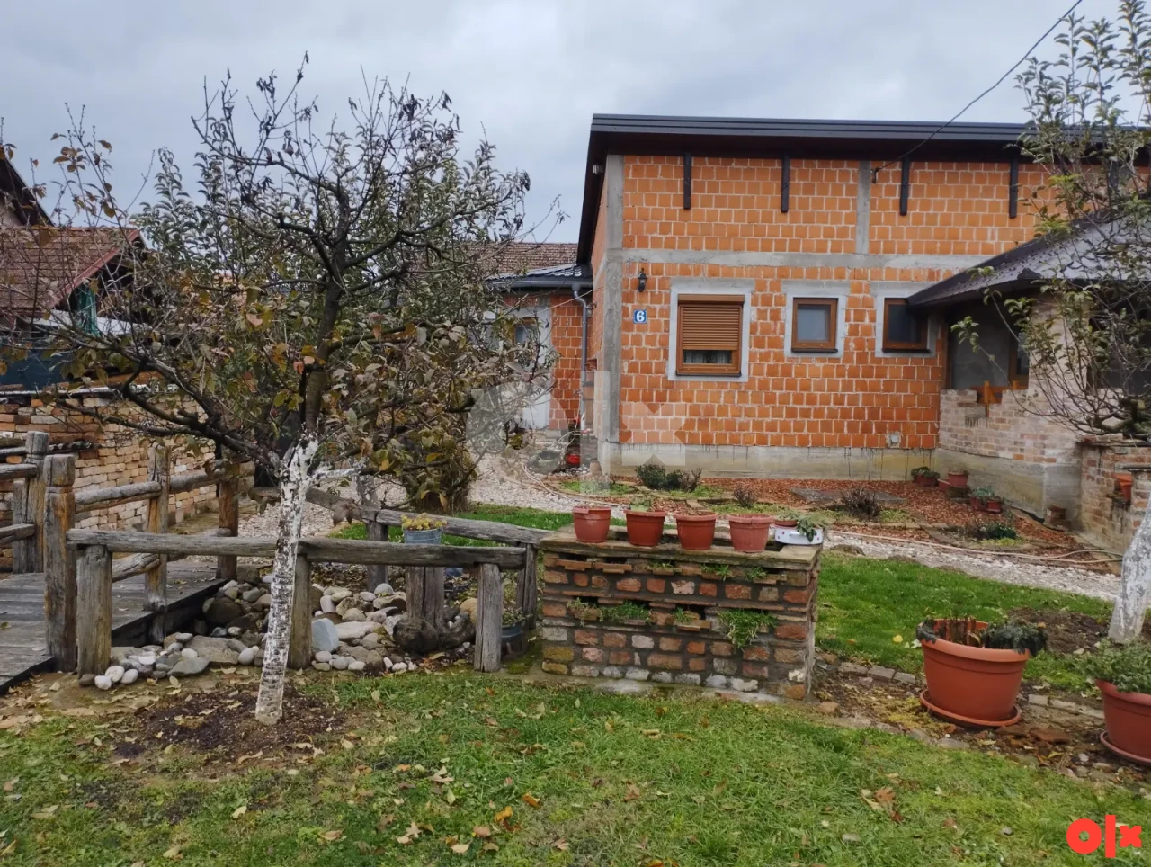 Kuća i pomoćni objekti, Gradiška 143m2 + 28m2 na placu 1000m2 4
