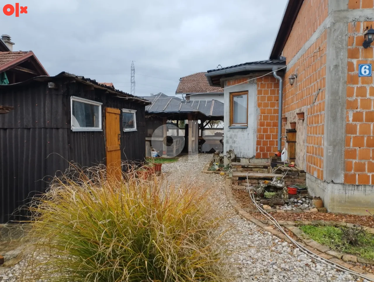 Kuća i pomoćni objekti, Gradiška 143m2 + 28m2 na placu 1000m2 5