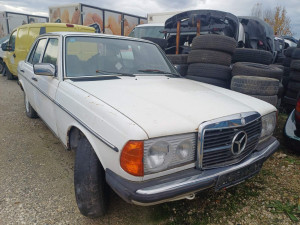 MERCEDES W123 BENZIN U DIJELOVIMA 062 302 400