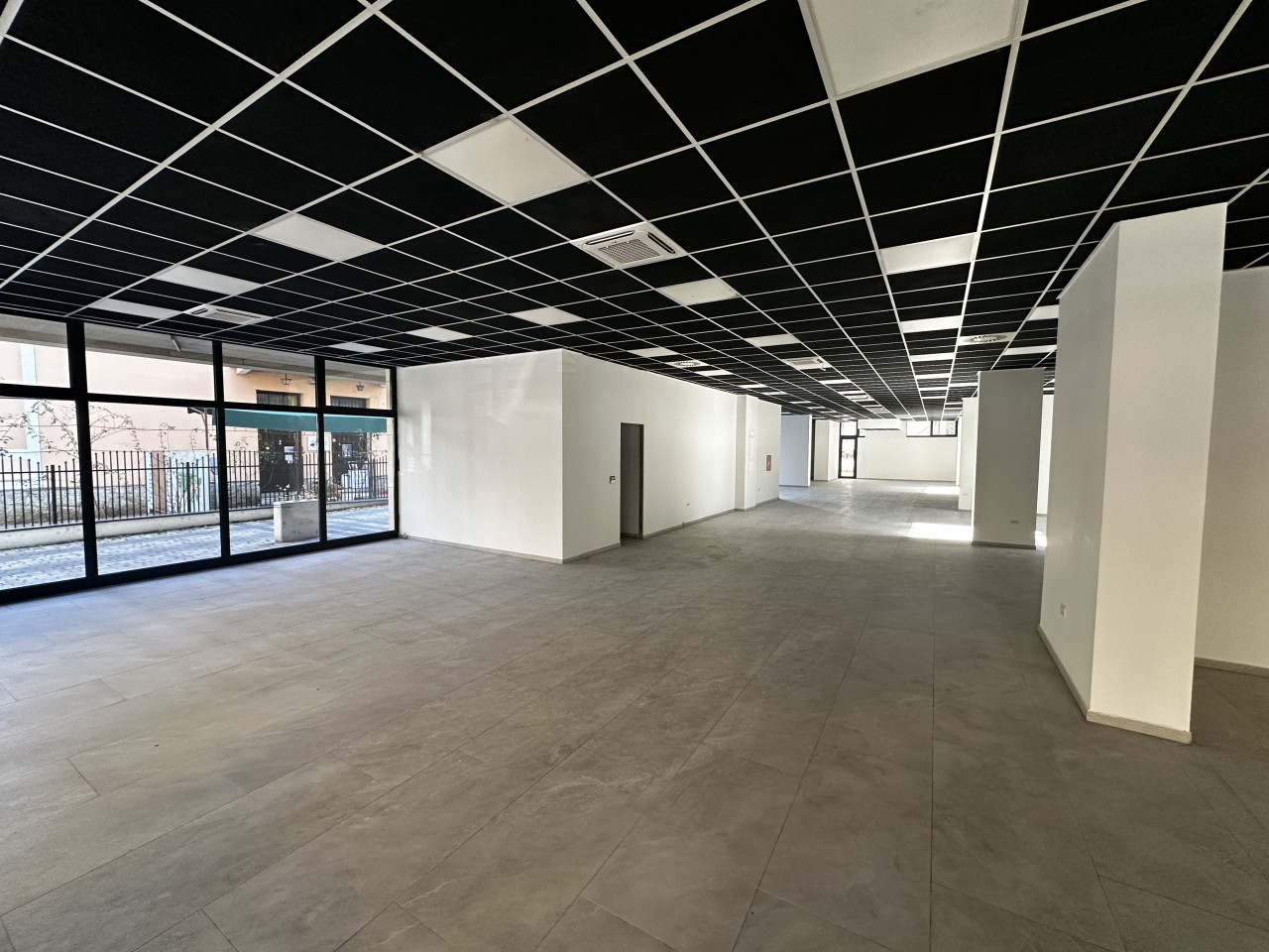 Poslovni prostor na odličnoj lokaciji - 411 m2 4