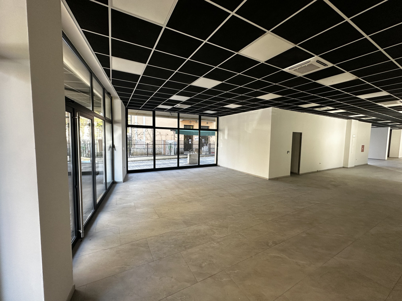 Poslovni prostor na odličnoj lokaciji - 411 m2 5