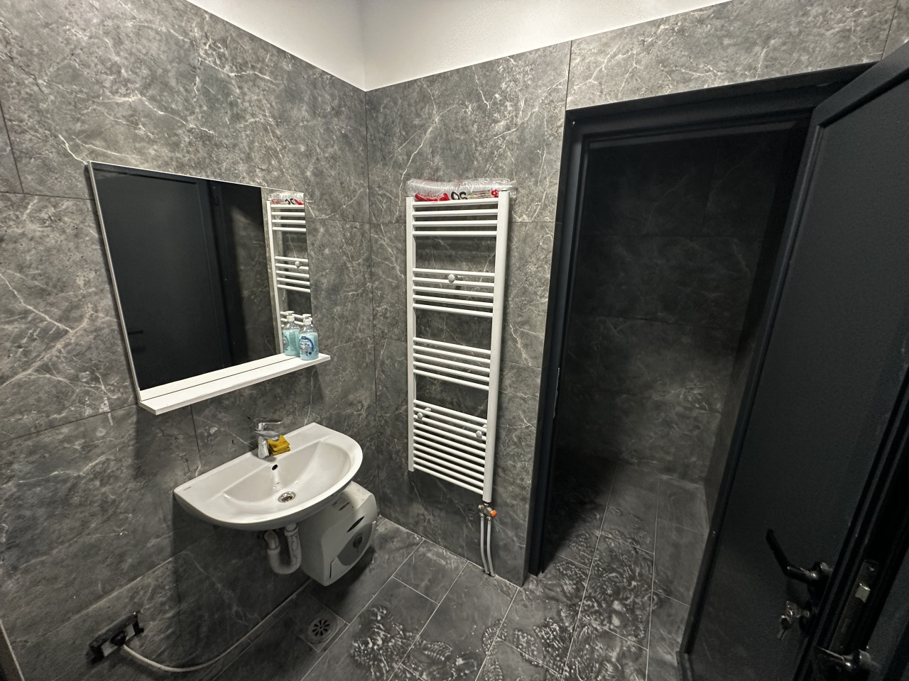 Poslovni prostor na odličnoj lokaciji - 411 m2 15