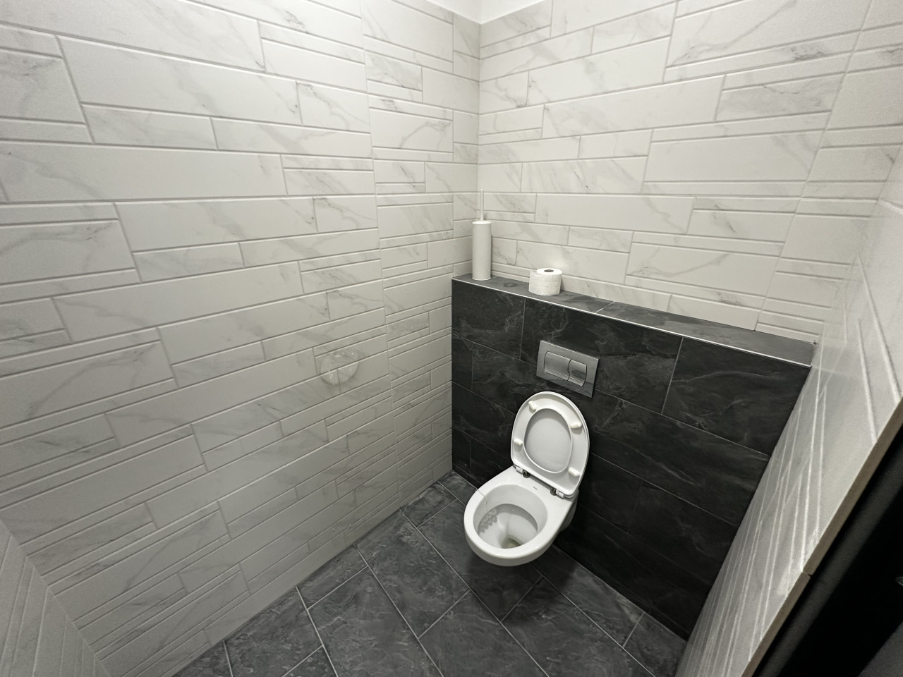 Poslovni prostor na odličnoj lokaciji - 411 m2 18