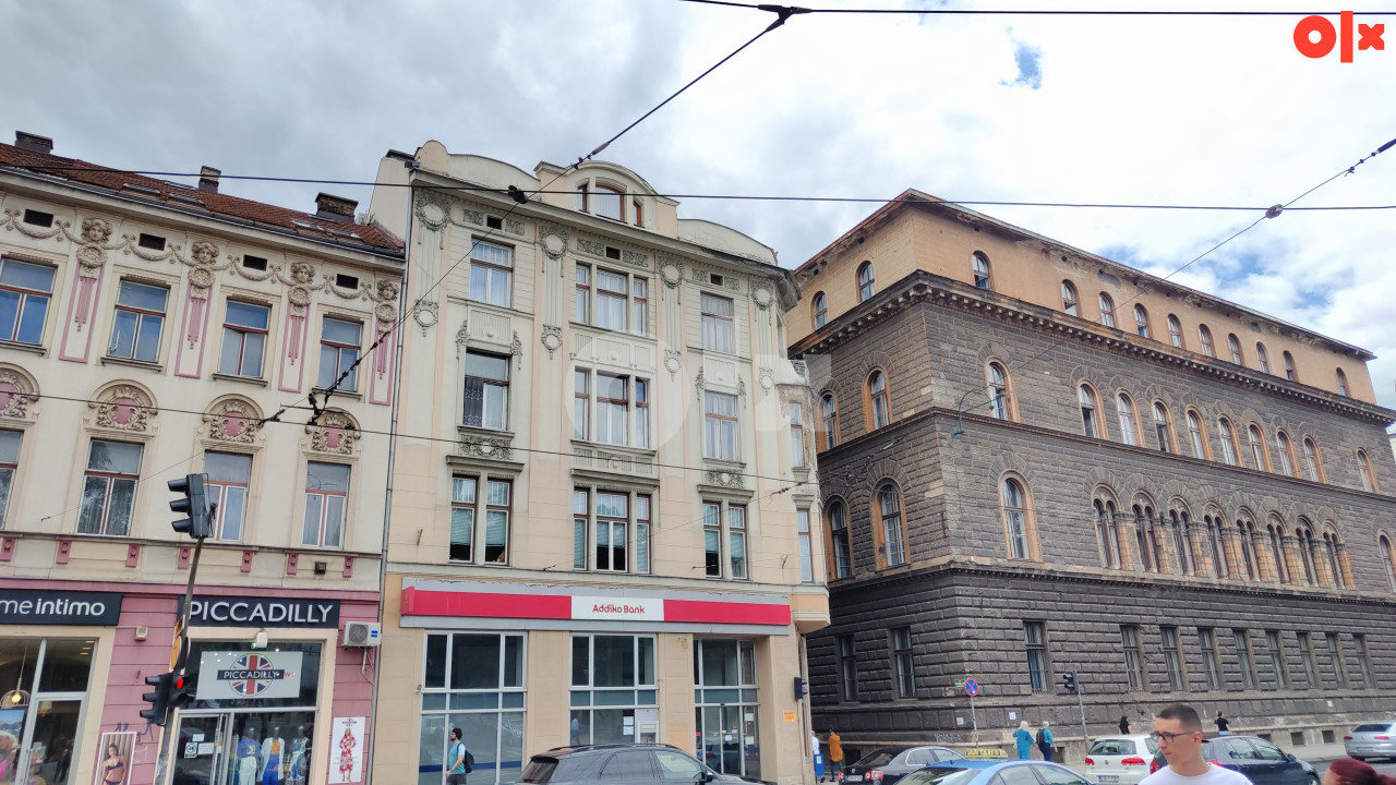 Centar , Titova , petosoban namjesten stan! 2