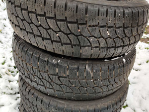 GUME 215/65 R16C (4 KOMADA)
