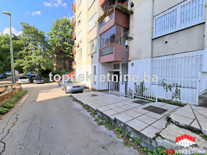 Poslovni prostor sa skladištem od 143m2 na Koševskom brdu.