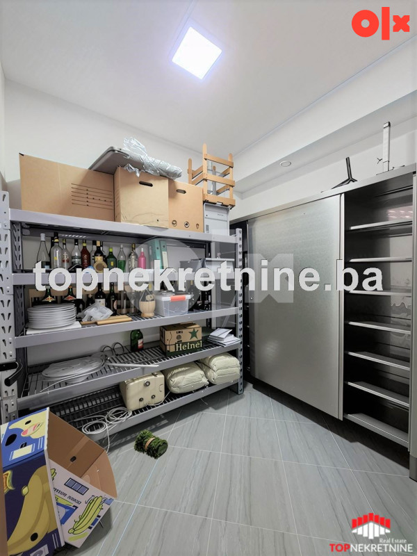 Kuća od cca 240m2 sa garažom, bazenom i vrtnom kućicom, Faletići 16