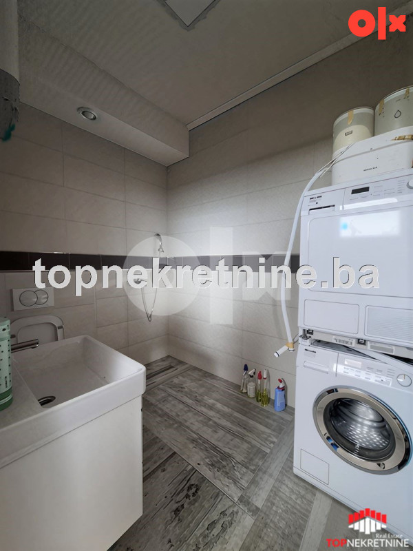 Kuća od cca 240m2 sa garažom, bazenom i vrtnom kućicom, Faletići 18