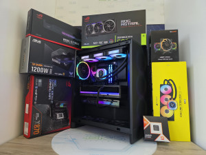 Gaming PC AMD Ryzen 7 9800X3D RTX 5090 32GB DDR5 RGB 2TB SSD