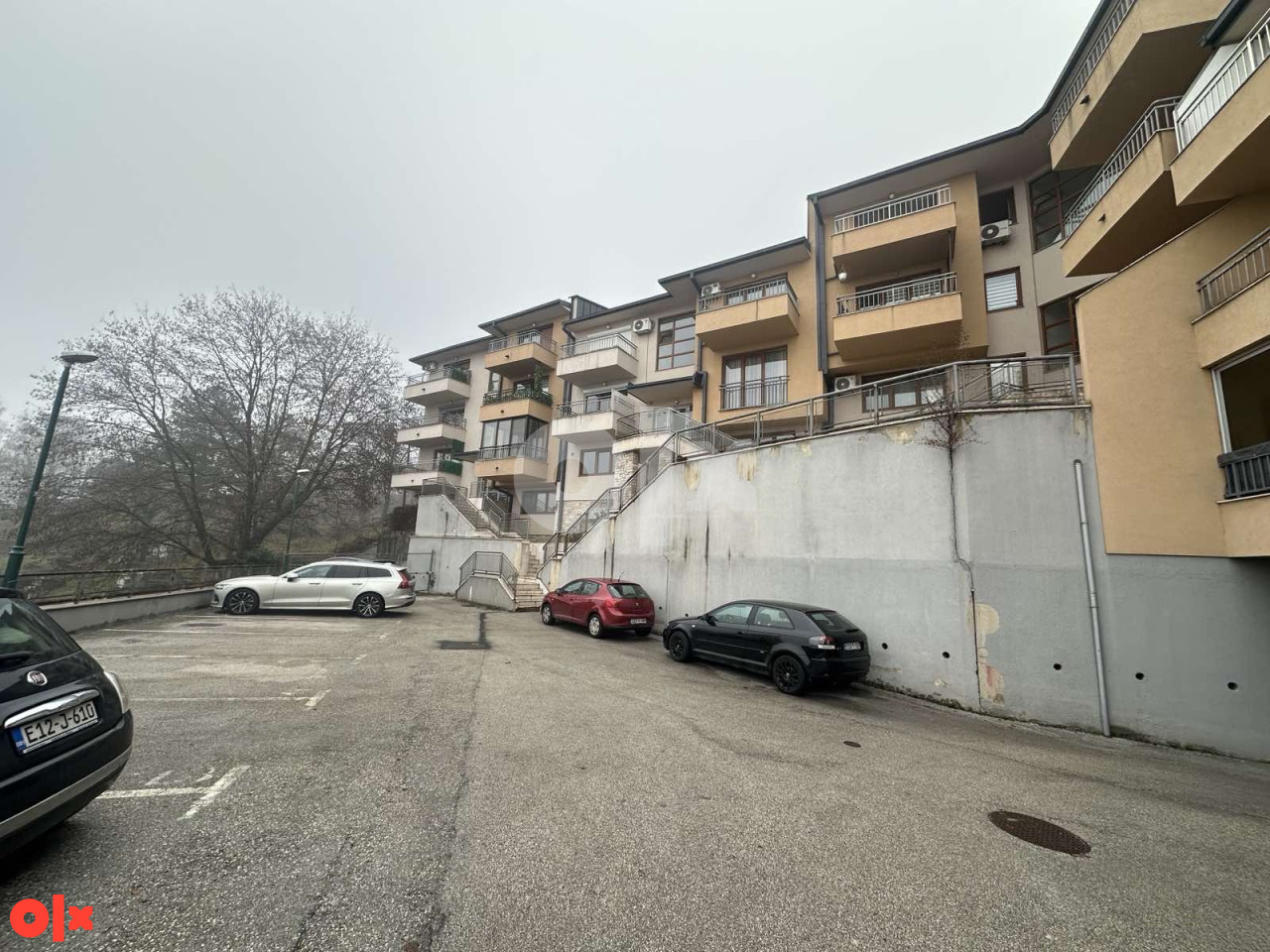 GRUNT - Novo Sarajevo Gornji Kovačići 44 m2 plus parking