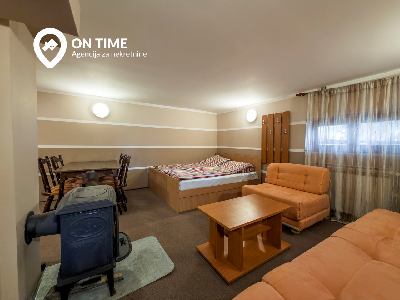 ON TIME prodaje: Vikendica na tri etaže, Jahorina 16