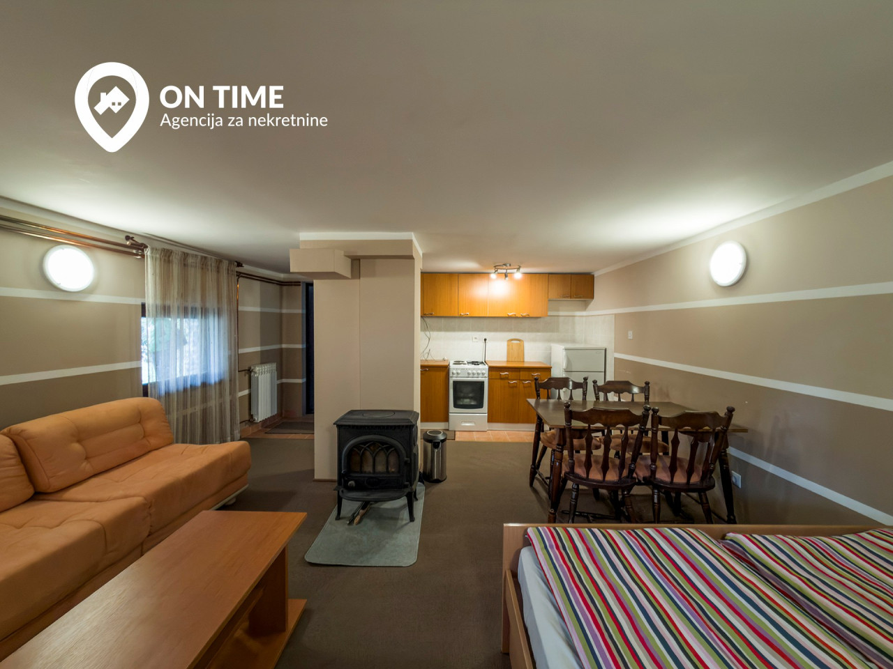 ON TIME prodaje: Vikendica na tri etaže, Jahorina 18