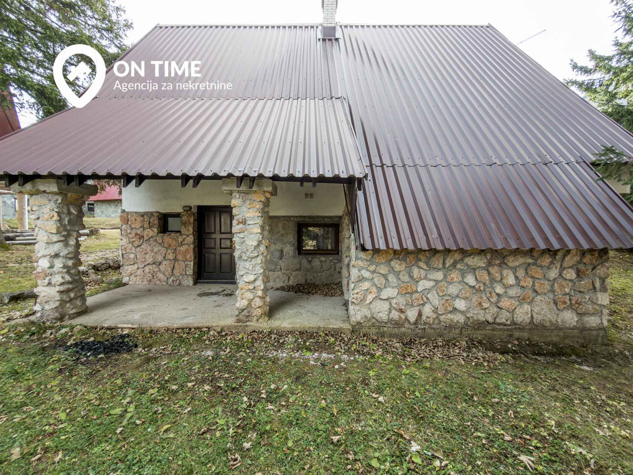 ON TIME prodaje: Vikendica na tri etaže, Jahorina 2