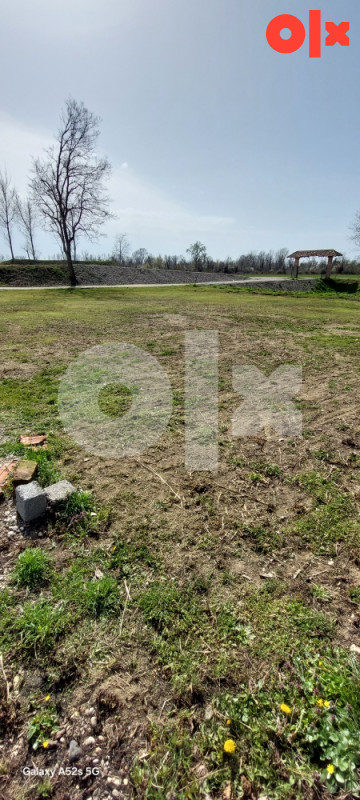Plac na Drini-zemljiste Bijeljina