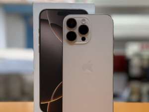 iPhone 16 PRO MAX  256//95%