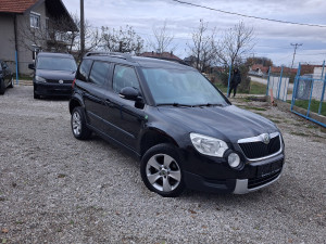 Škoda Yeti 2011 1.6tdi servisna 2 kljuca