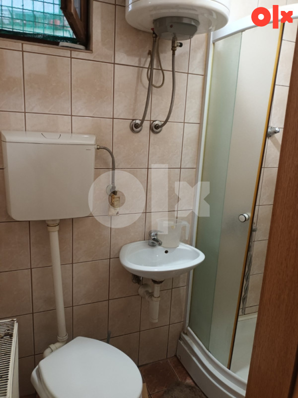Stan poslovni prostor i dvije garsonjere jako povoljno 6