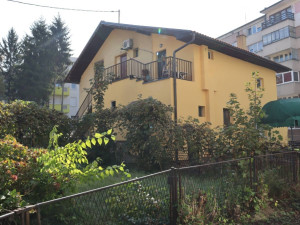 Stan poslovni prostor i dvije garsonjere jako povoljno photo 2