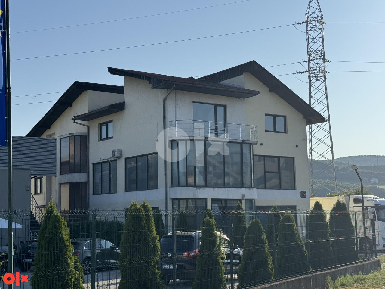 Ilijas , Podlugovi Kuća na glavnom putu 560m2