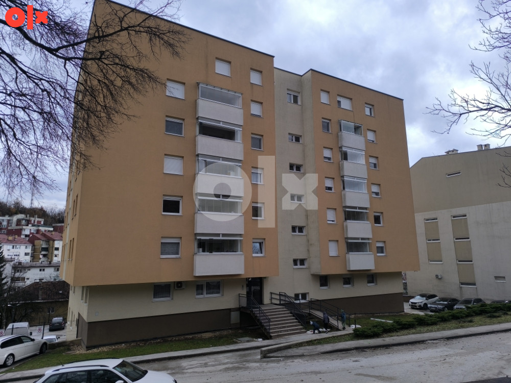 PRODAJEM NAMJEŠTEN STAN U VOGOŠĆI SA PARKINGOM - NOVOGRADNJA 20