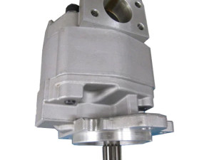 PUMPA ZA BAGER KOMATSU D20A D20AG D20P D20PG D20PL D20PLL