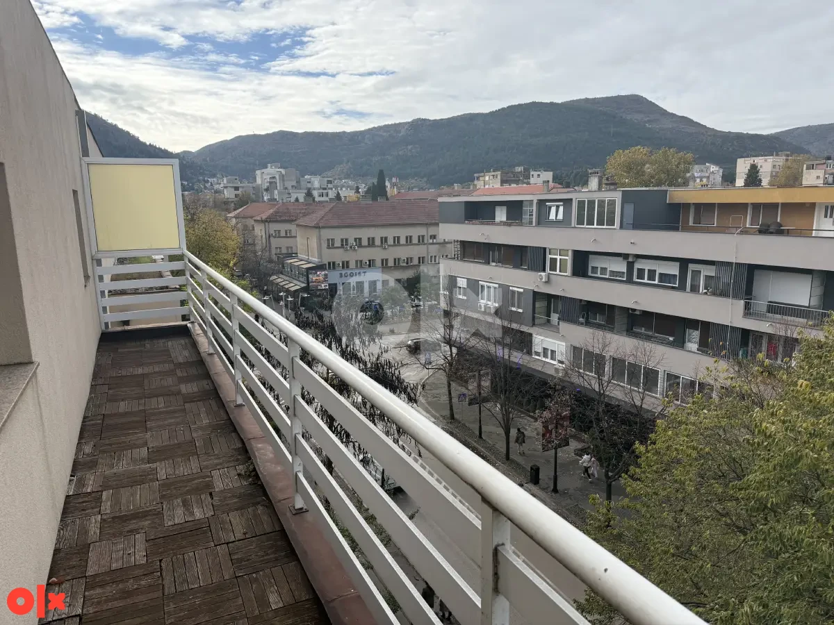 Prodaje se dvosoban namješten stan u Ulici Kralja Tvrtka 13