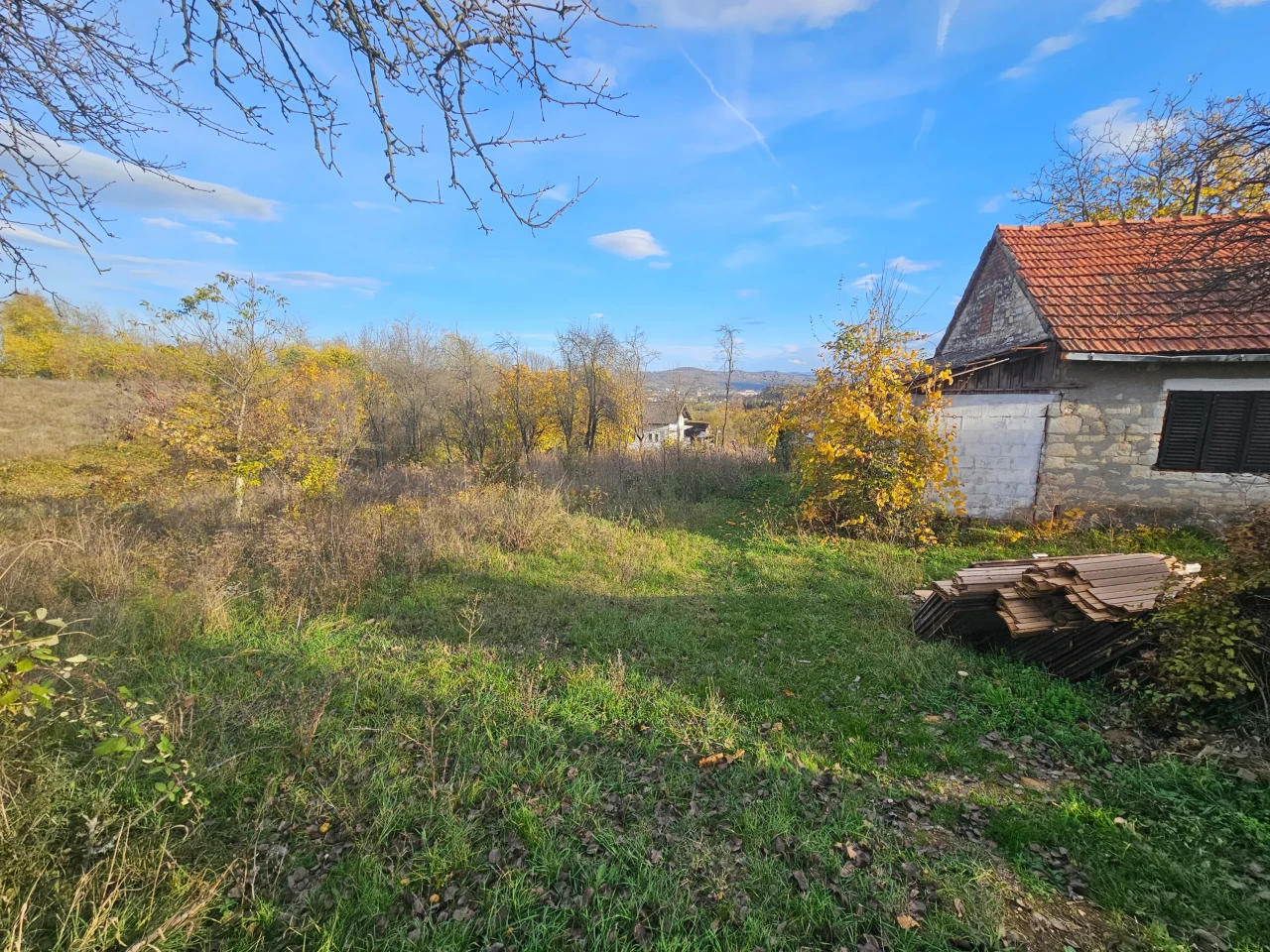 Plac u Šargovcu | asfaltni prilaz | dozvoljena gradnja 2 objekta 4