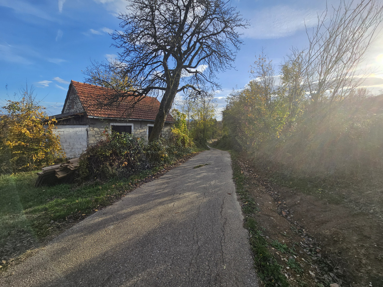 Plac u Šargovcu | asfaltni prilaz | dozvoljena gradnja 2 objekta 5