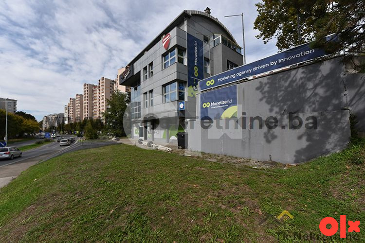 Vrhunska poslovna zgrada sa Penthouse apartmanom