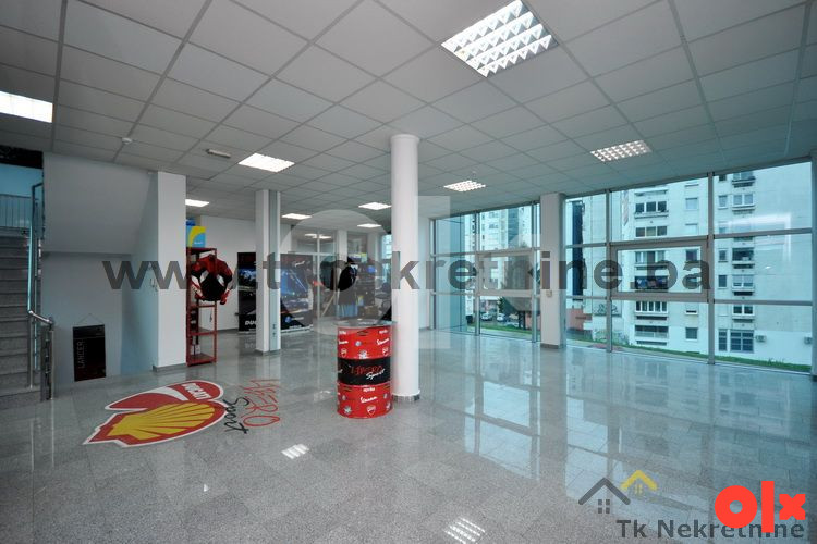 Vrhunska poslovna zgrada sa Penthouse apartmanom 5
